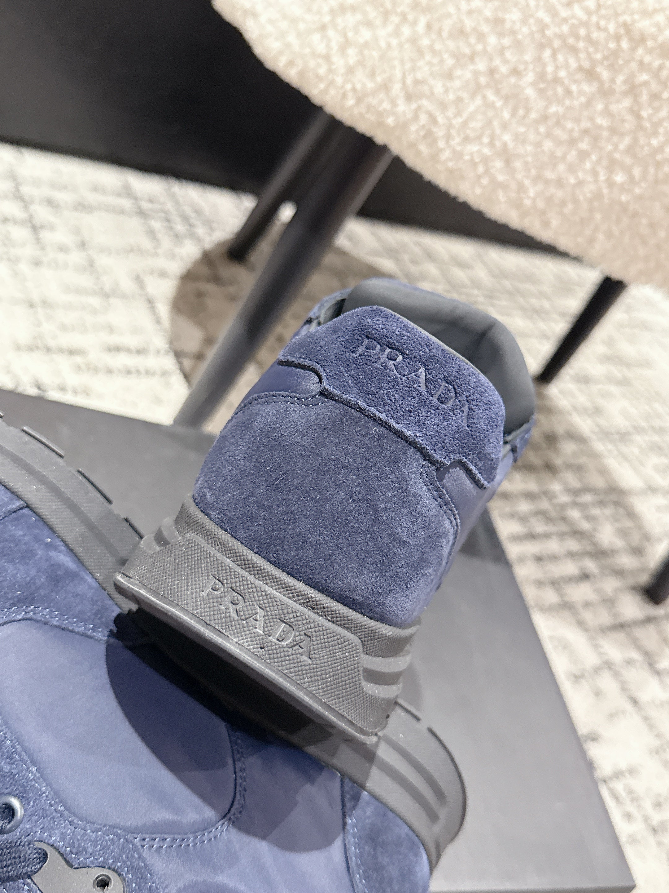 PRADA 25S MEN SNEAKERS LOGO IN NAVY BLUE NUBUCK AND CANVAS、mysite、Cacoeks