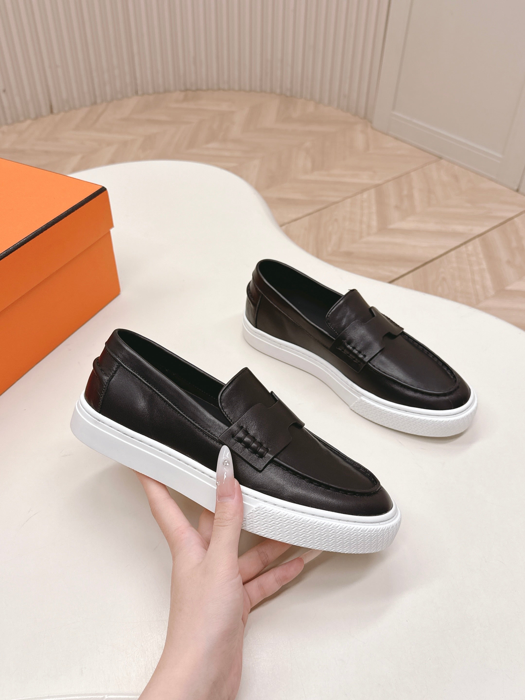 HM 25S SLIP-ON IN BLACK LAMBSKIN、mysite、Cacoeks