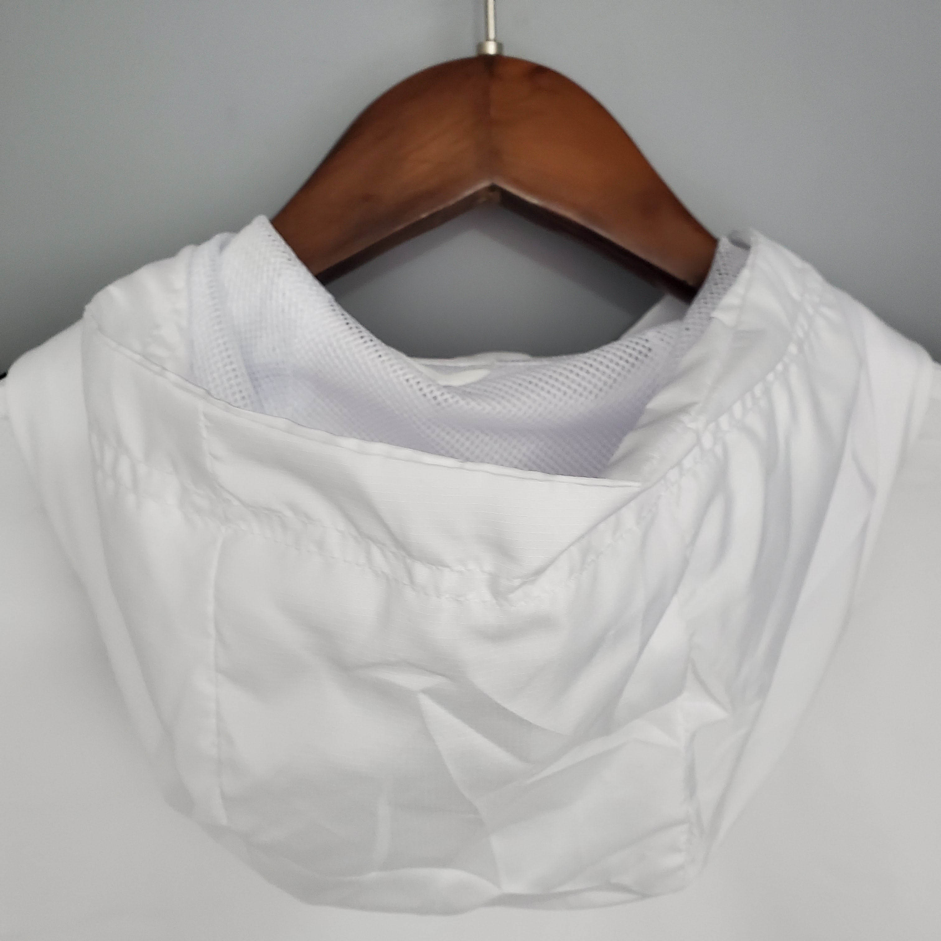 2021/2022 Manchester United Jersey Windbreaker White:football jersey mysite: unitedjerseyfootball 邓江浪:football