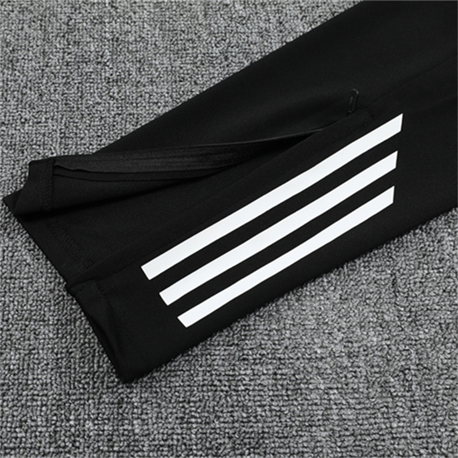 UltraTrikot-Manchester United 25-26 Long Sleeves Training Set - Purple Top & Black Pants