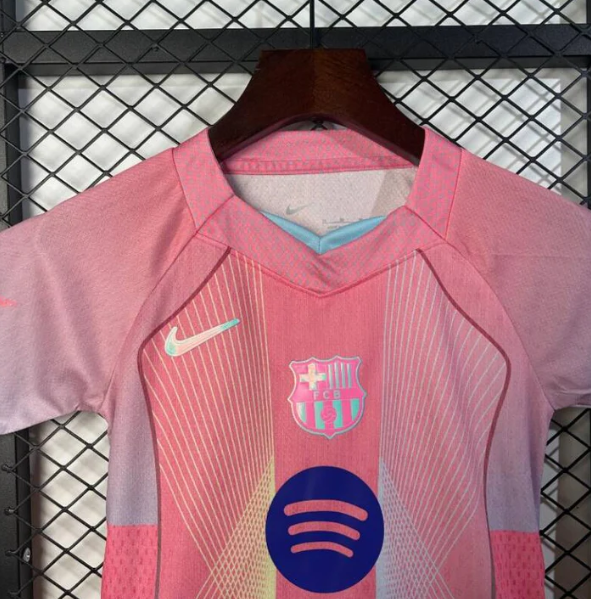 2025/2026 Barcelona Pink Special Edition Kid Kits 1:1 Thai Quality:football jersey mysite: unitedjerseyfootball 邓江浪:football
