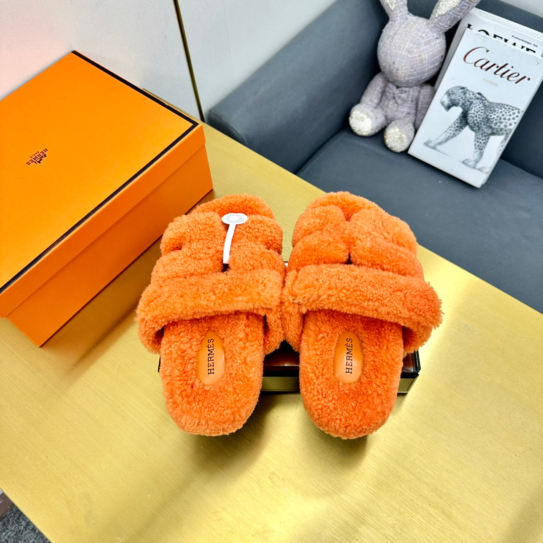 CHYPRE SANDAL IN SPANISH ORANGE SHEARLING、mysite、Cacoeks