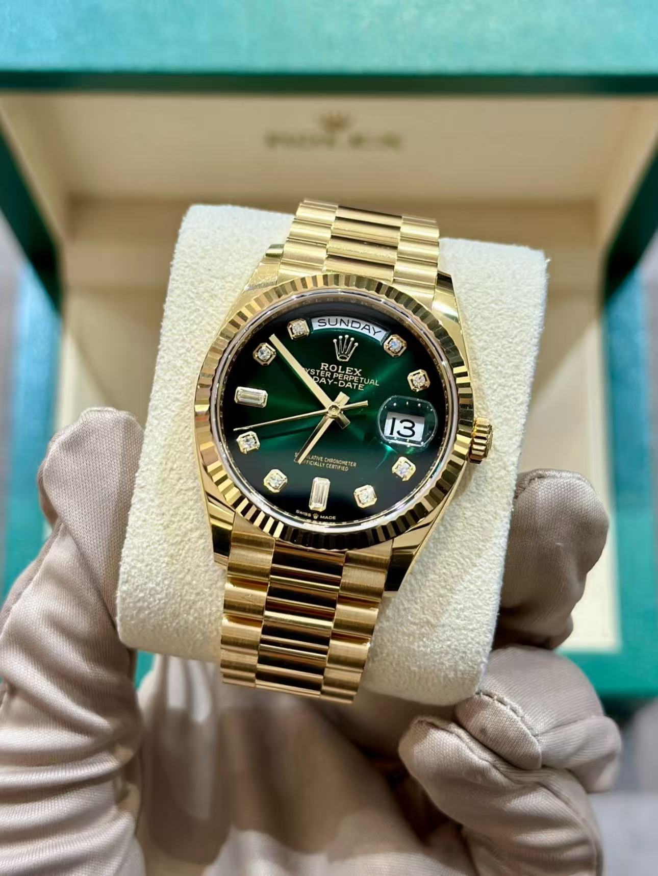 Rolex Day-Date Super Clone Swiss Replica Watch Ref M128238-0069 Smoky Green Dial 3255 Swiss Movement