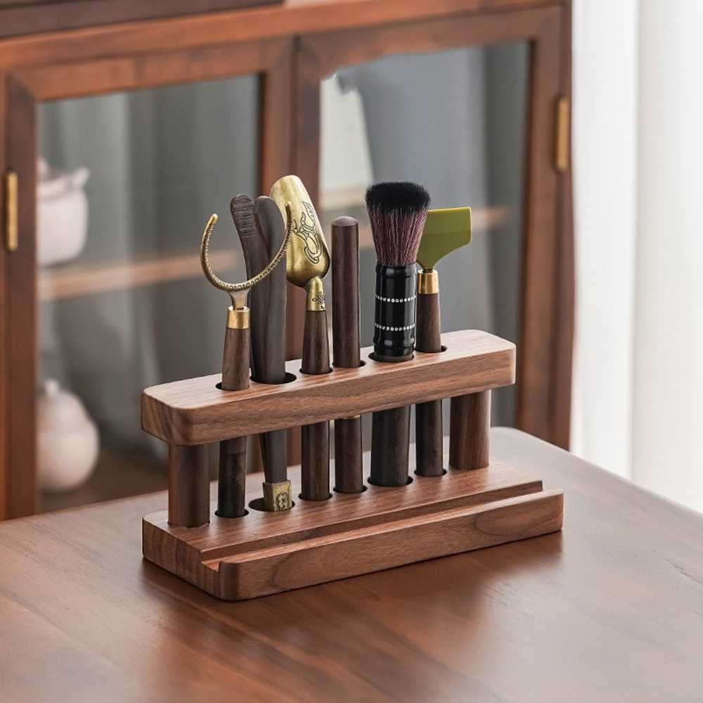 GEEK BAR-https://www.hot-toy.com/