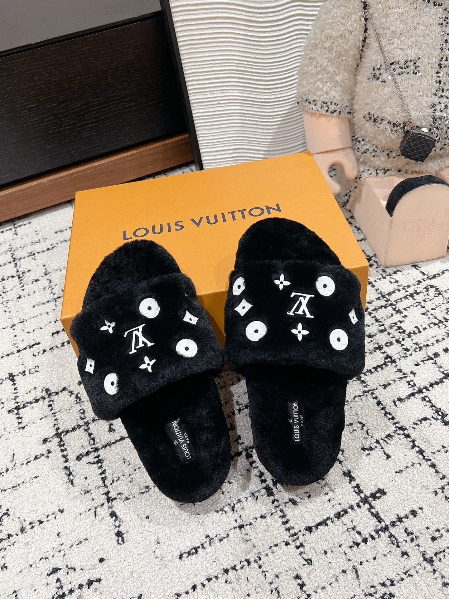 SLIPPER IN BLACK WOOL、mysite、Cacoeks