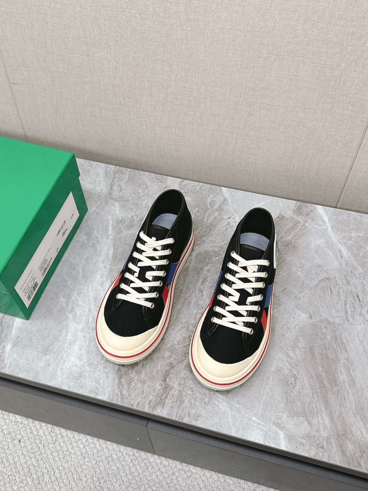 ELIOT SNEAKER IN BLACK MIX BLUE AND RED CANVAS AND CALFSKIN、mysite、Cacoeks