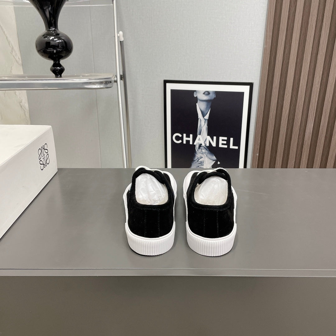 TERRA VULCA LACE-UP SNEAKER IN BLACK SUEDE、mysite、Cacoeks