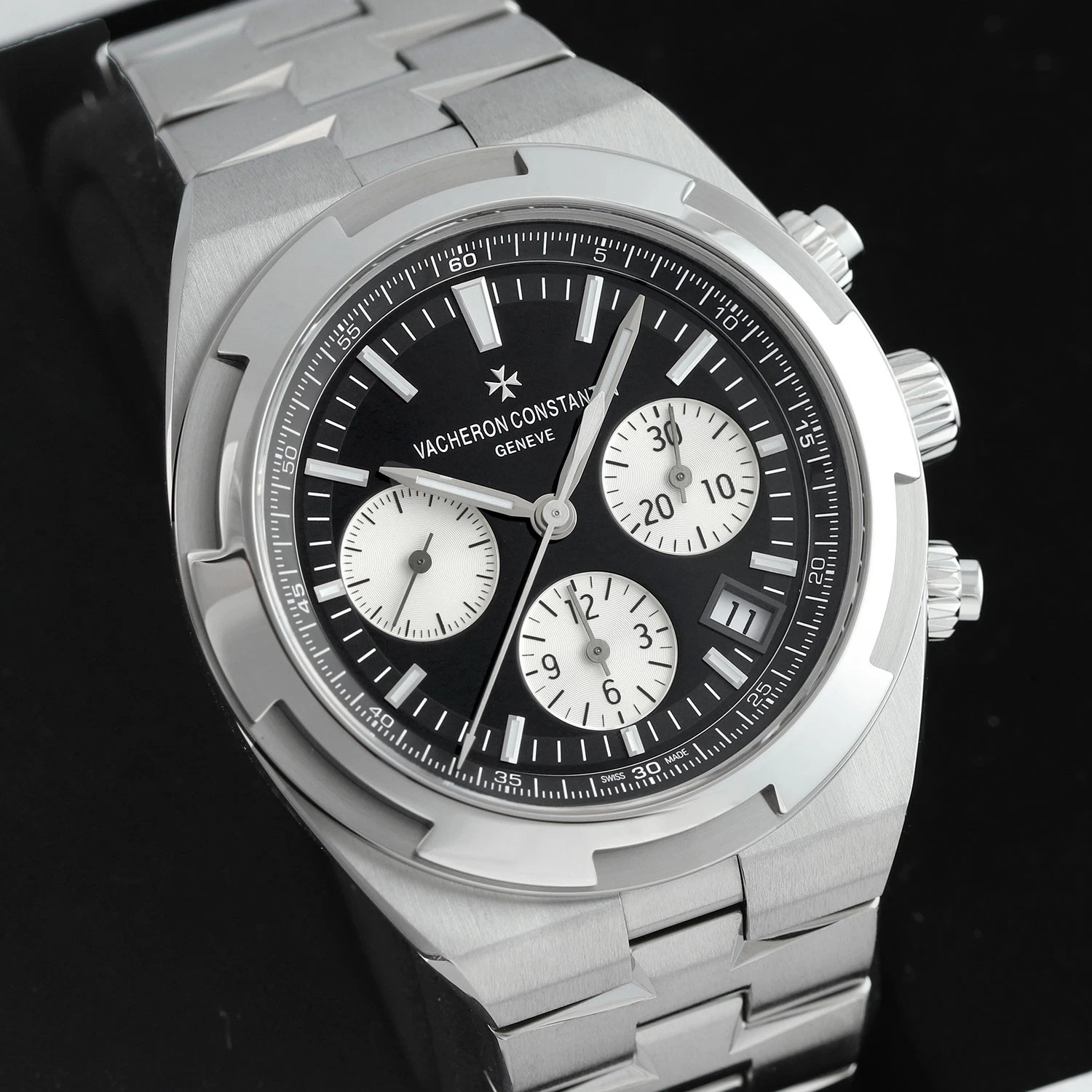 Vacheron Constantin Overseas Ref. 5520V/210A-B481 Super Clone Watch – Green Dial Stainless Steel Fake Replica