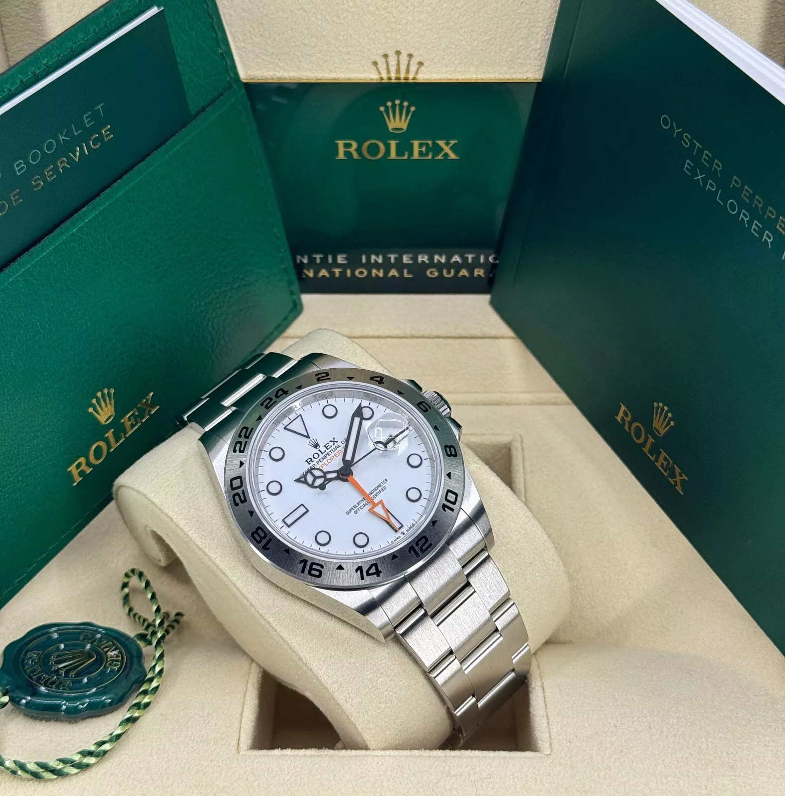 Rolex Explorerll Super Clone Swiss Replica Watch White Dial Ref 226570 3285 Swiss Movement