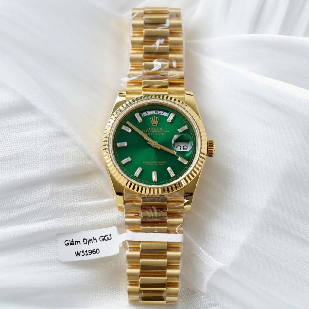 Đồng Hồ Rolex Day-Date Chế Tác Mặt Xanh Lá Cây Trọng Lượng 160gram Bọc Vàng Thật 36mm (2)