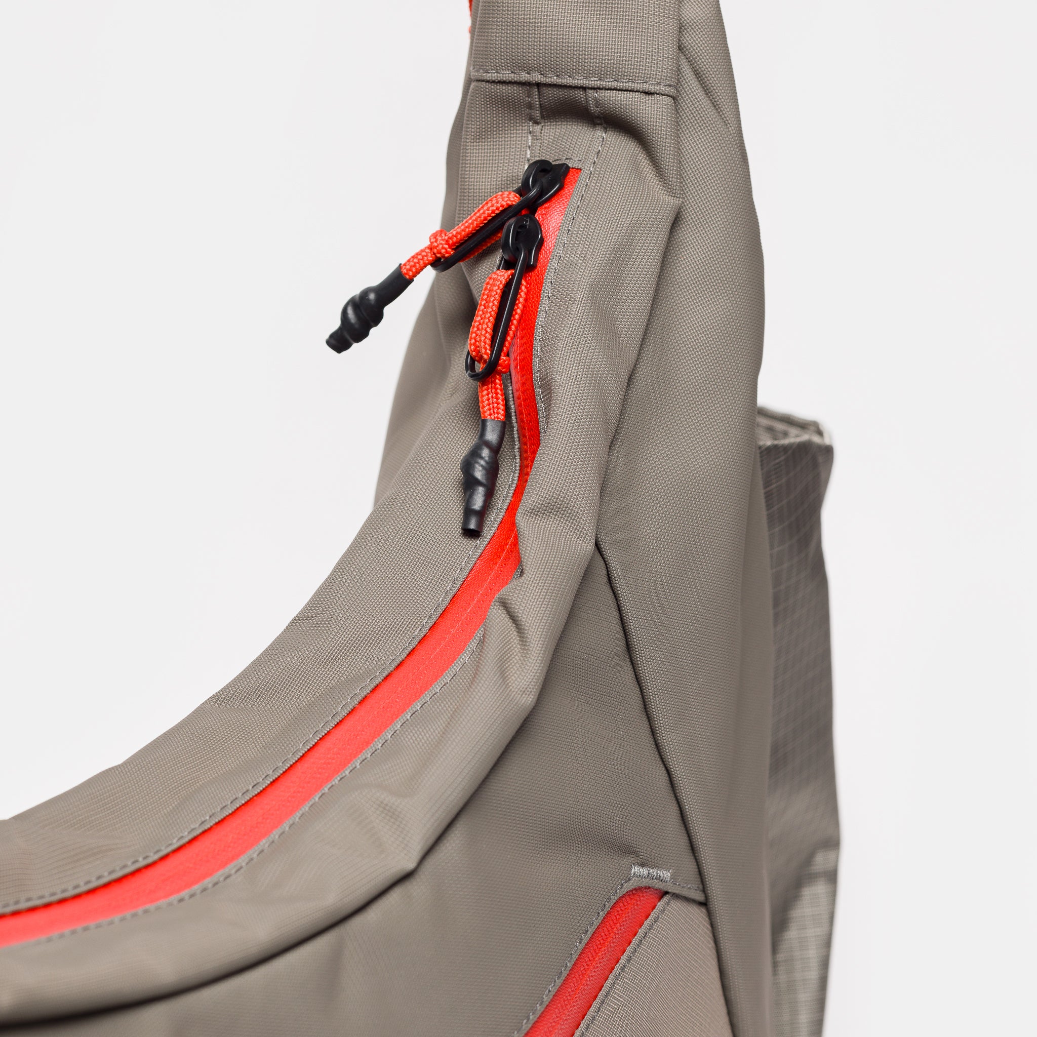 Static Comp Shoulder Bag in Canteen