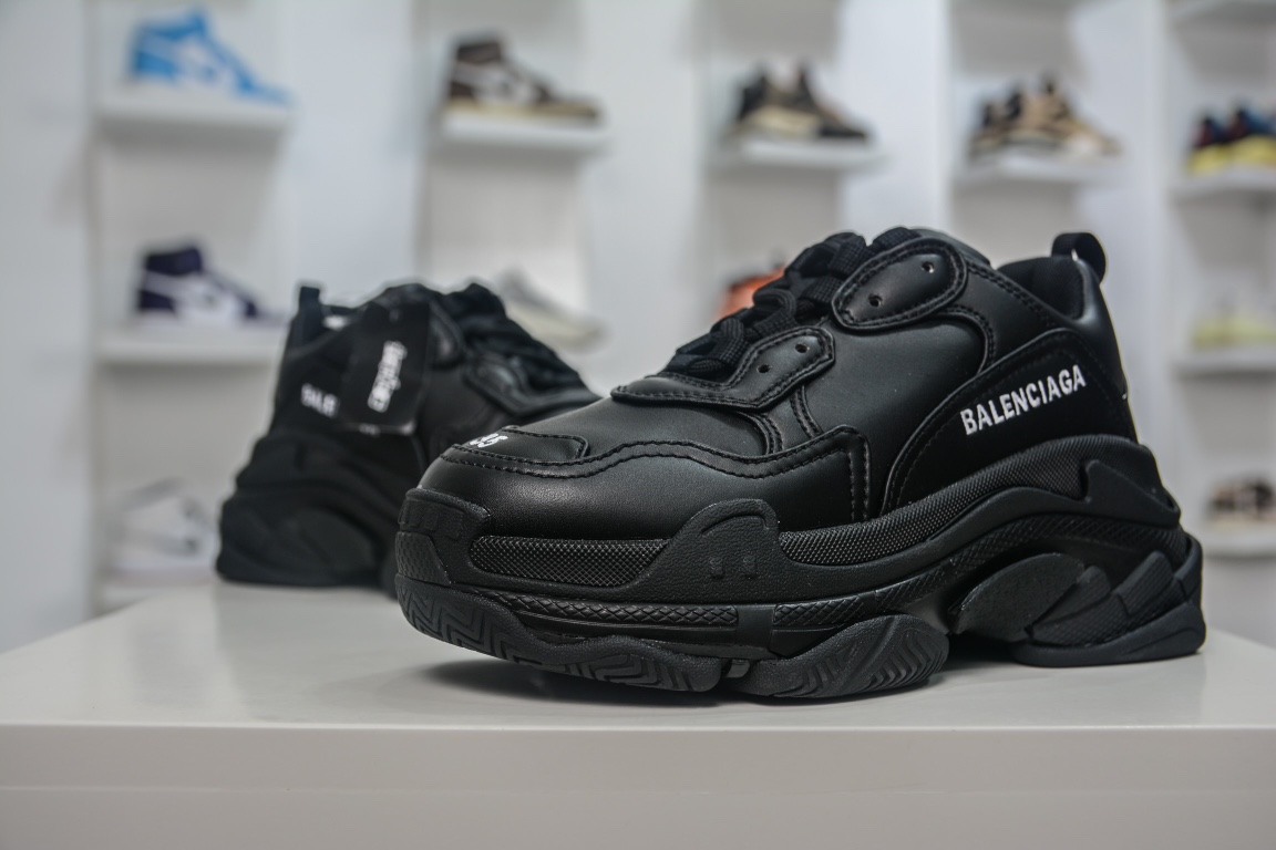 Balenciaga Triple S Sneaker in Black、mysite、Cacoeks