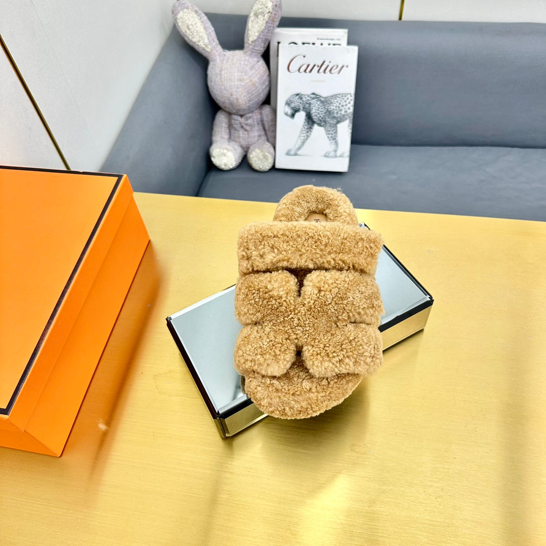 CHYPRE SANDAL IN TORTILLA BROWN SHEARLING、mysite、Cacoeks