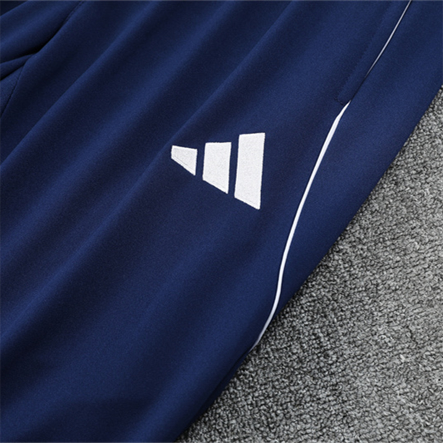 UltraTrikot-Arsenal 25-26 Long Sleeves Training Set - Colorful Camouflage Top & Royal Blue Pants