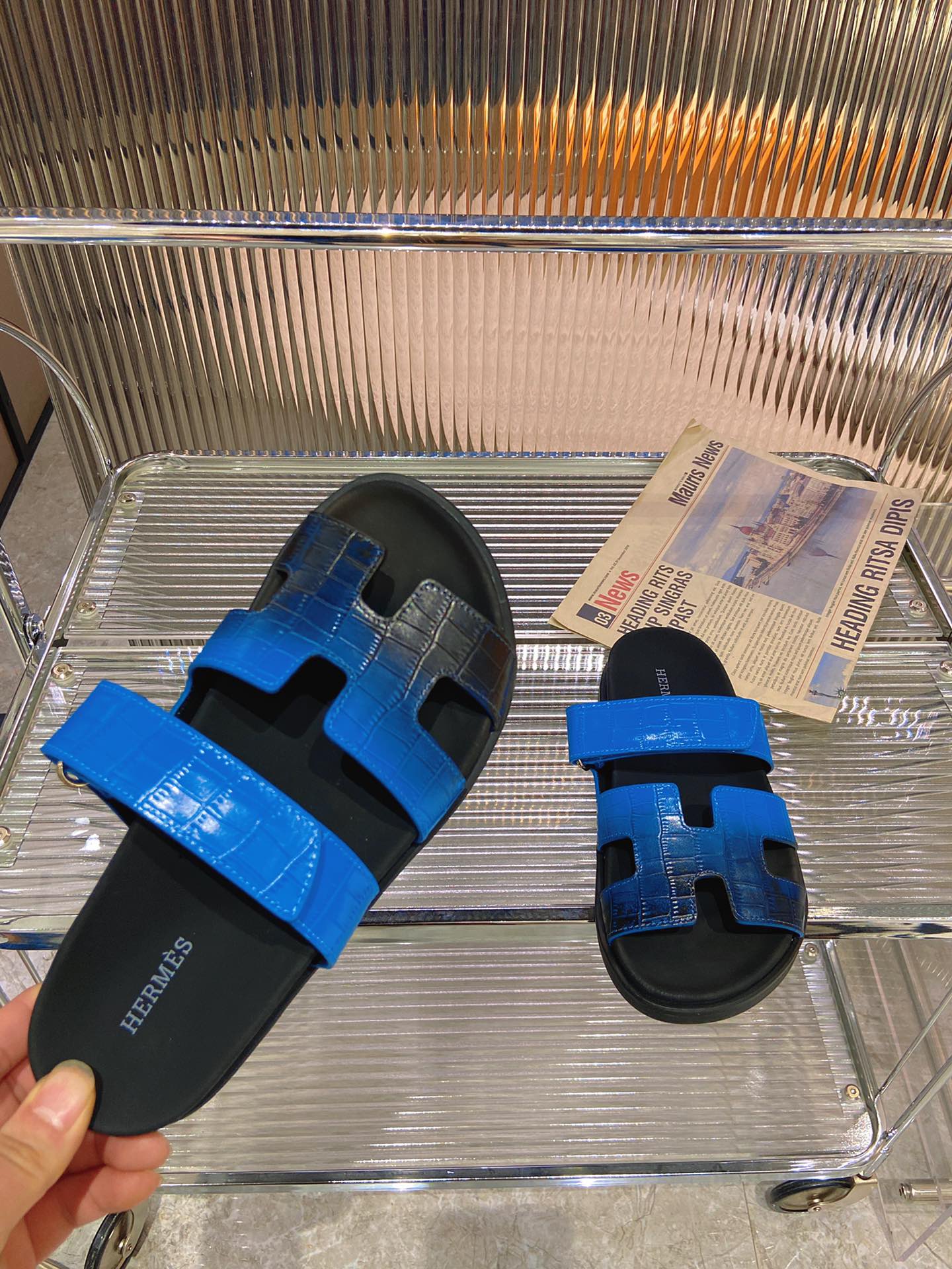 CHYPRE SANDAL OMBRE BLACK COBALT CALFSKIN、mysite、Cacoeks