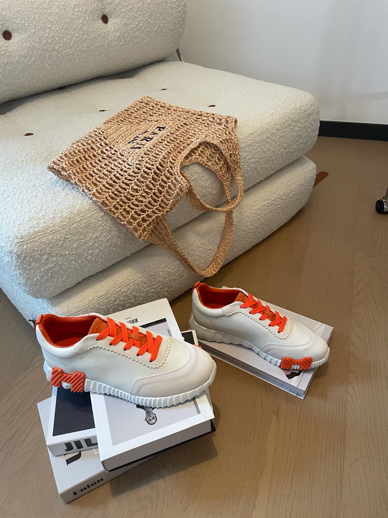 BOUNCING SNEAKERS WHITE CALFSKIN WITH ORANGE LACES、mysite、Cacoeks