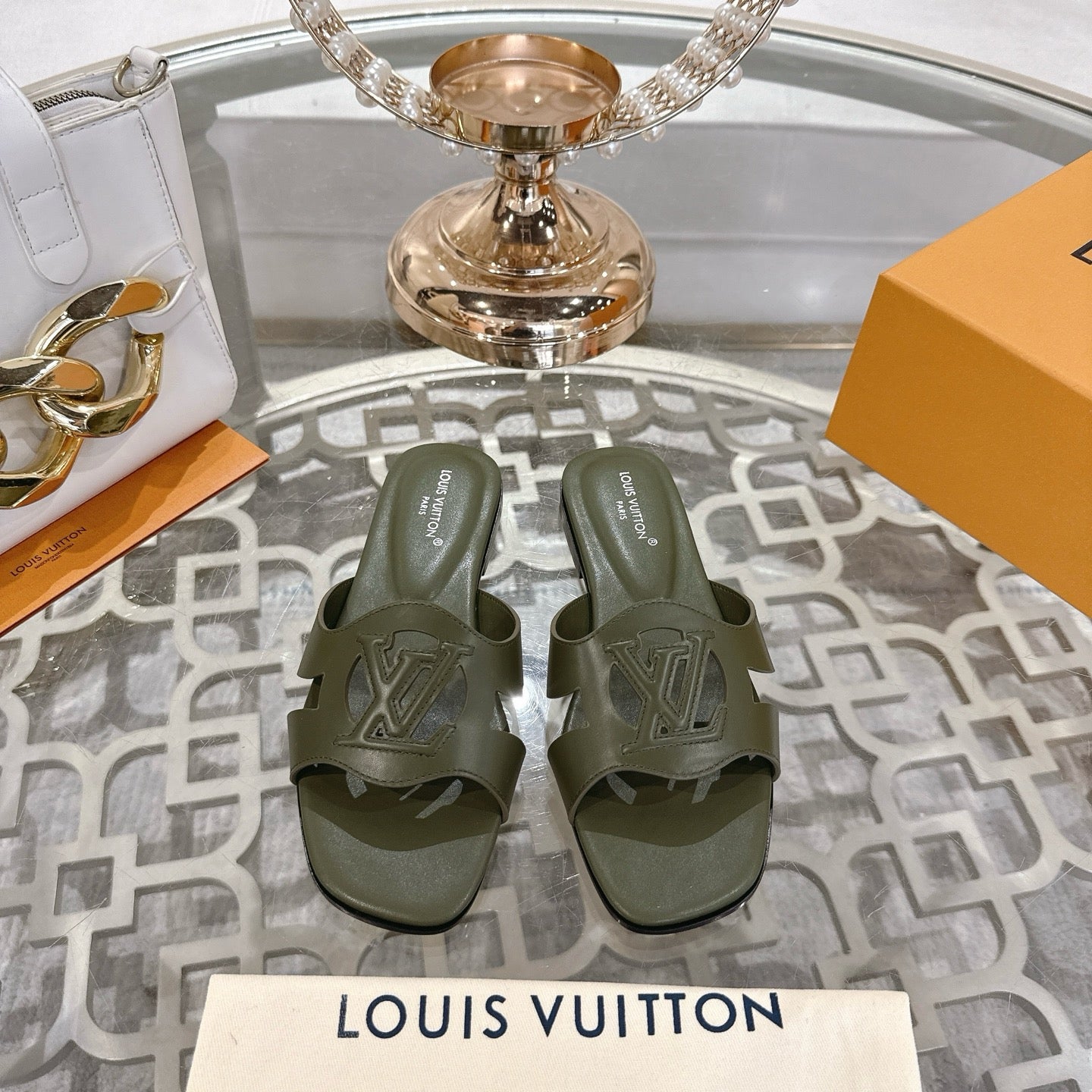 ISOLA FLAT SLIDE IN ARMY GREEN CALFSKIN、mysite、Cacoeks