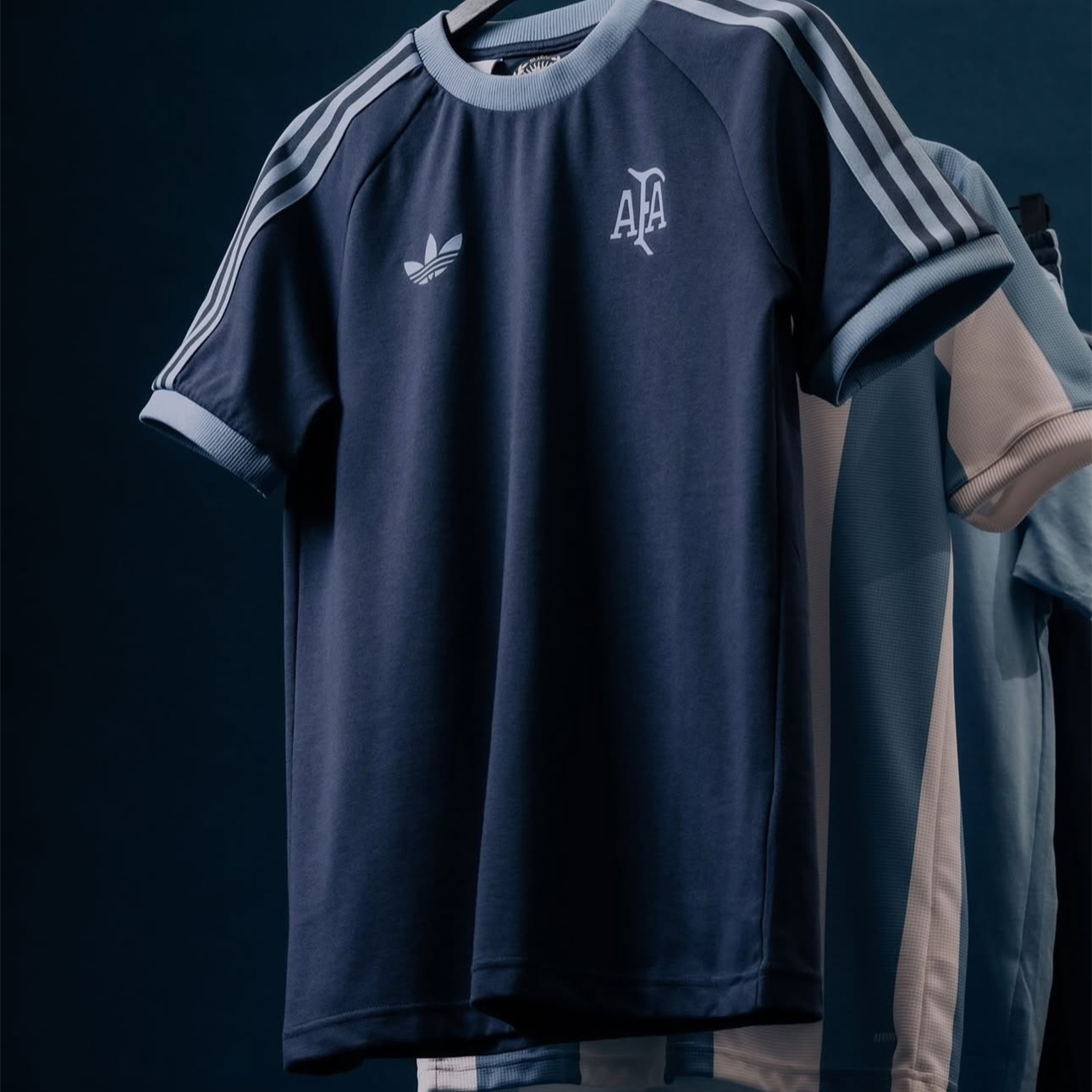 ManixJersey.com | Argentina 24-25 Adi 50 Years Anniversary Limited Edition T-shirt -Customize Name, Number and Patch | Worldwide Shipping