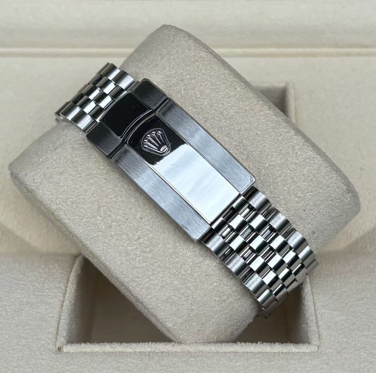 Rolex Datejust 41mm Super CloneSwiss Replica Watch Mint Green DialRef m126334-0028 3235 Swiss Movement