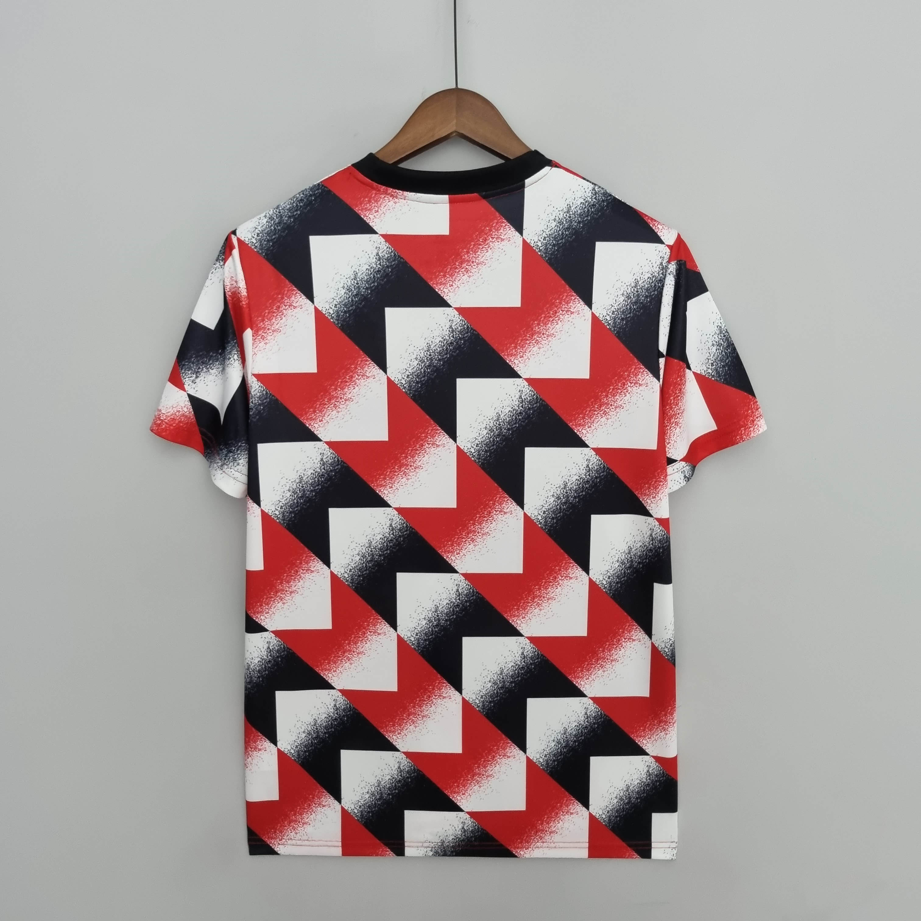2022/2023 Manchester United Training Suit Red White Black Geometric Pattern 1:1 Thai Quality:football jersey mysite: unitedjerseyfootball 邓江浪:football