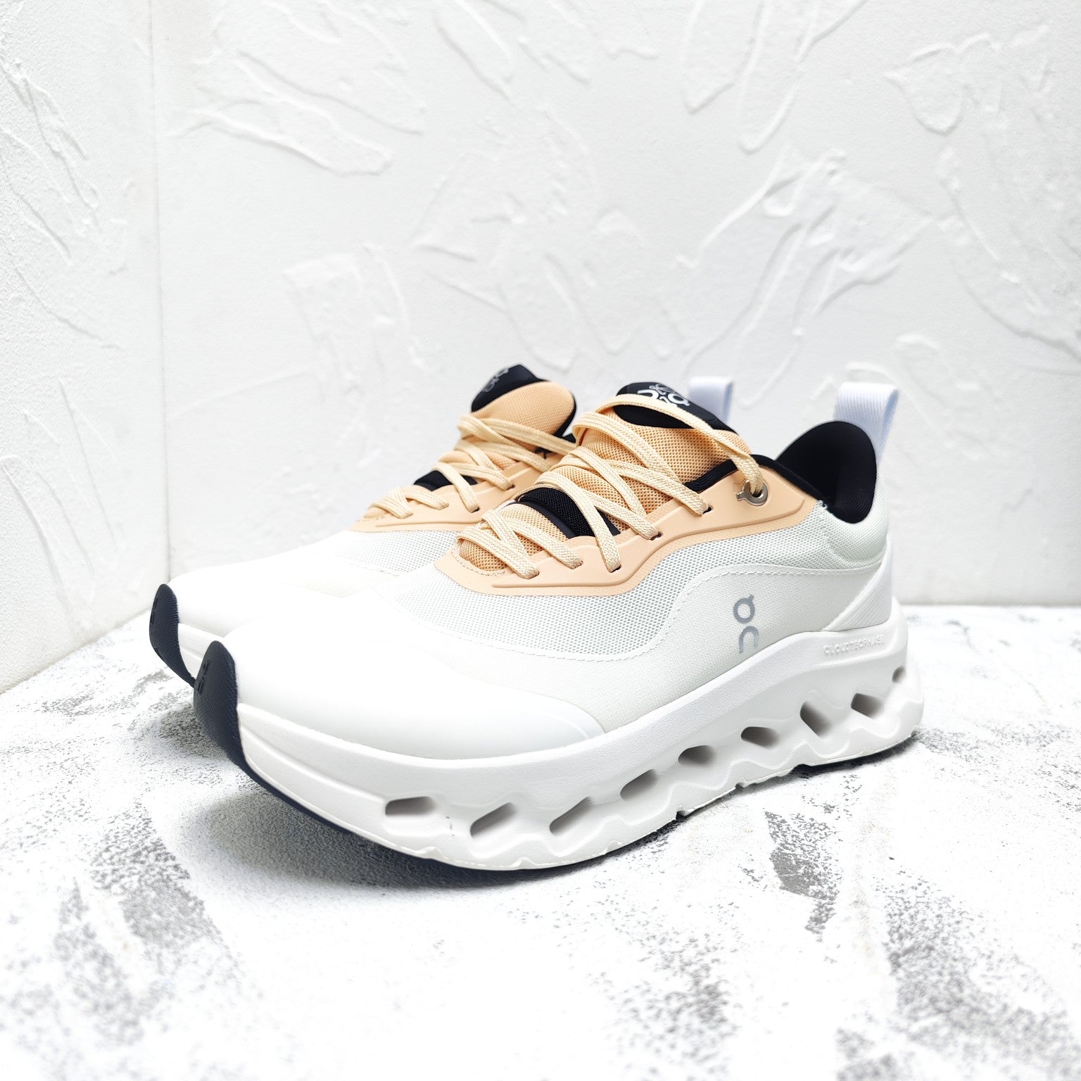 CLOUDTILT 2.0 SNEAKER PALE GRAY MIX PALE ORANGE CALFSKIN AND BREATHABLE MESH、mysite、Cacoeks