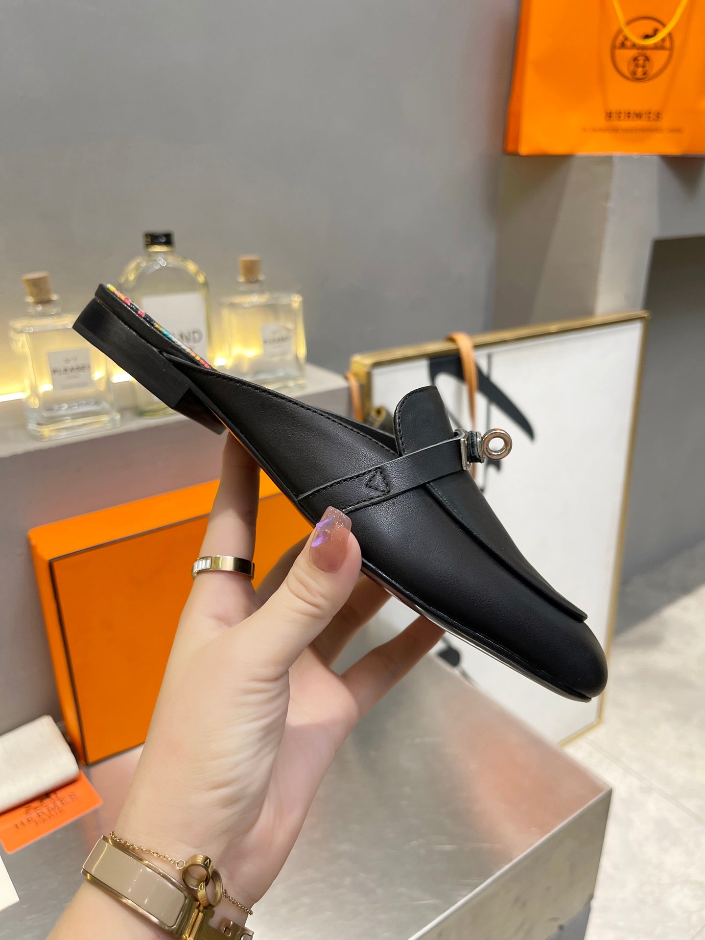 0Z MULE BLACK CALFSKIN WITH PATTERN、mysite、Cacoeks