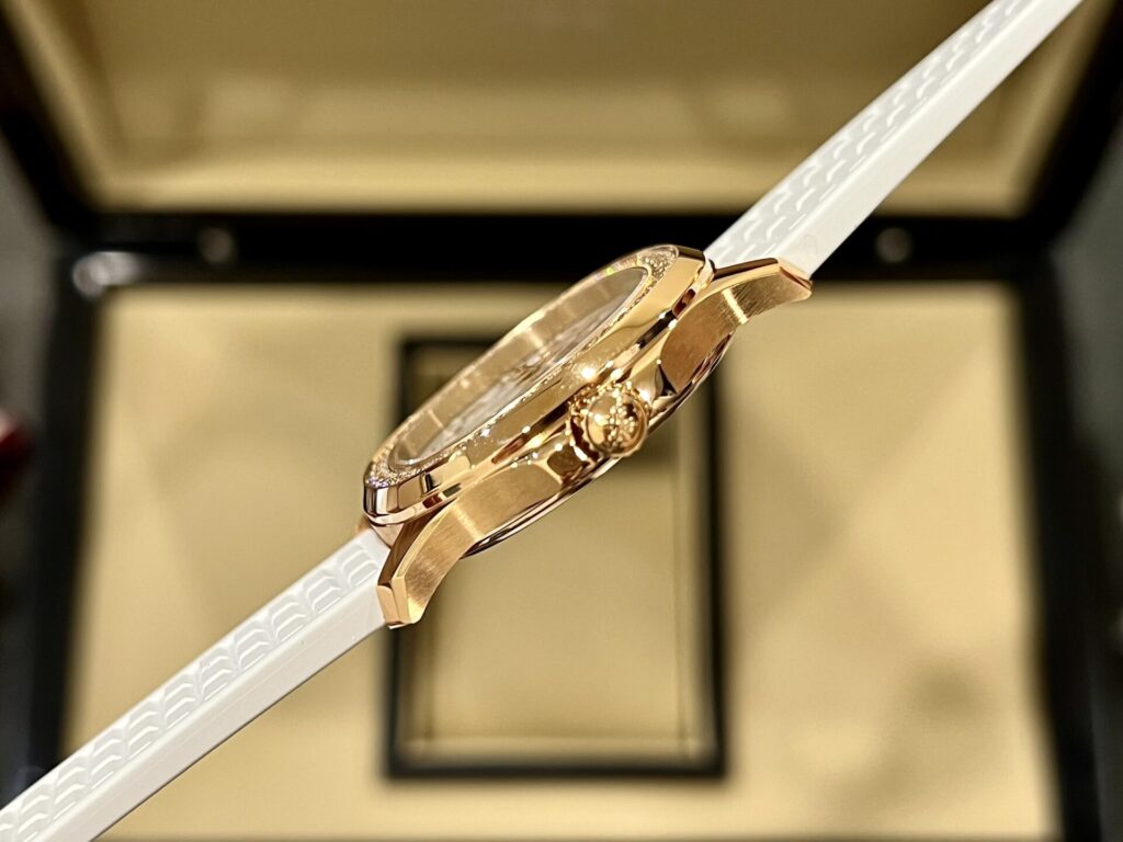 Đồng Hồ Nữ Patek Philippe Aquanaut 5067A Replica 11 Màu Trắng (1)