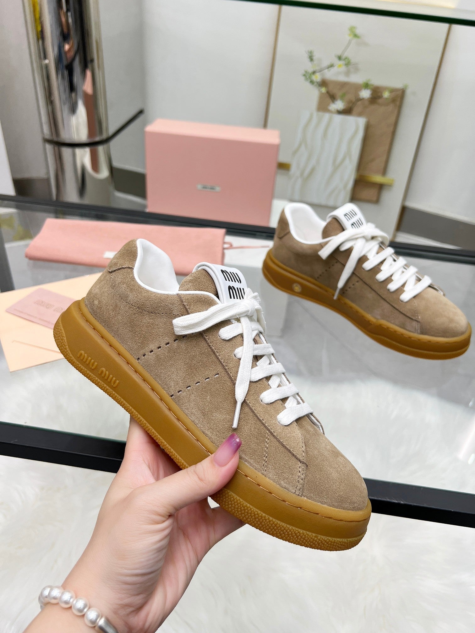 ECRU SNEAKERS IN BROWN BLEACHED SUEDE、mysite、Cacoeks