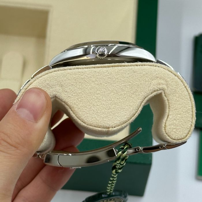 兼职  林炎: luxecystore