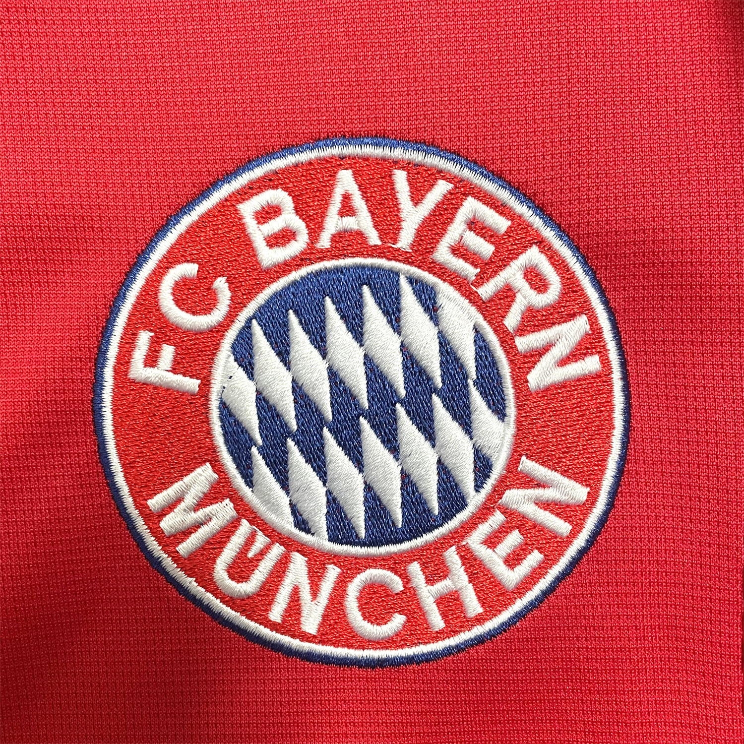GlobeJersey-Retro Bayern Munich 2002-03 Home European Jersey