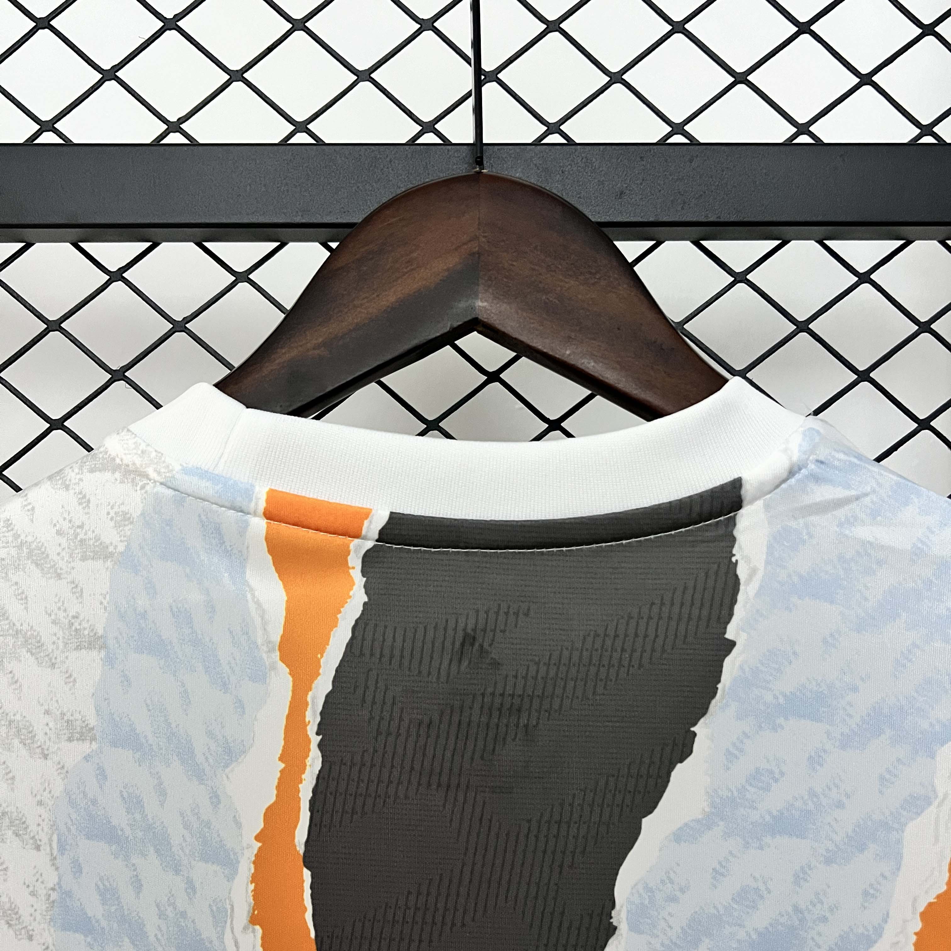 2025/2026 Real Madrid Training Wear Football Shirt 1:1 Thai Quality:football jersey mysite: unitedjerseyfootball 邓江浪:football