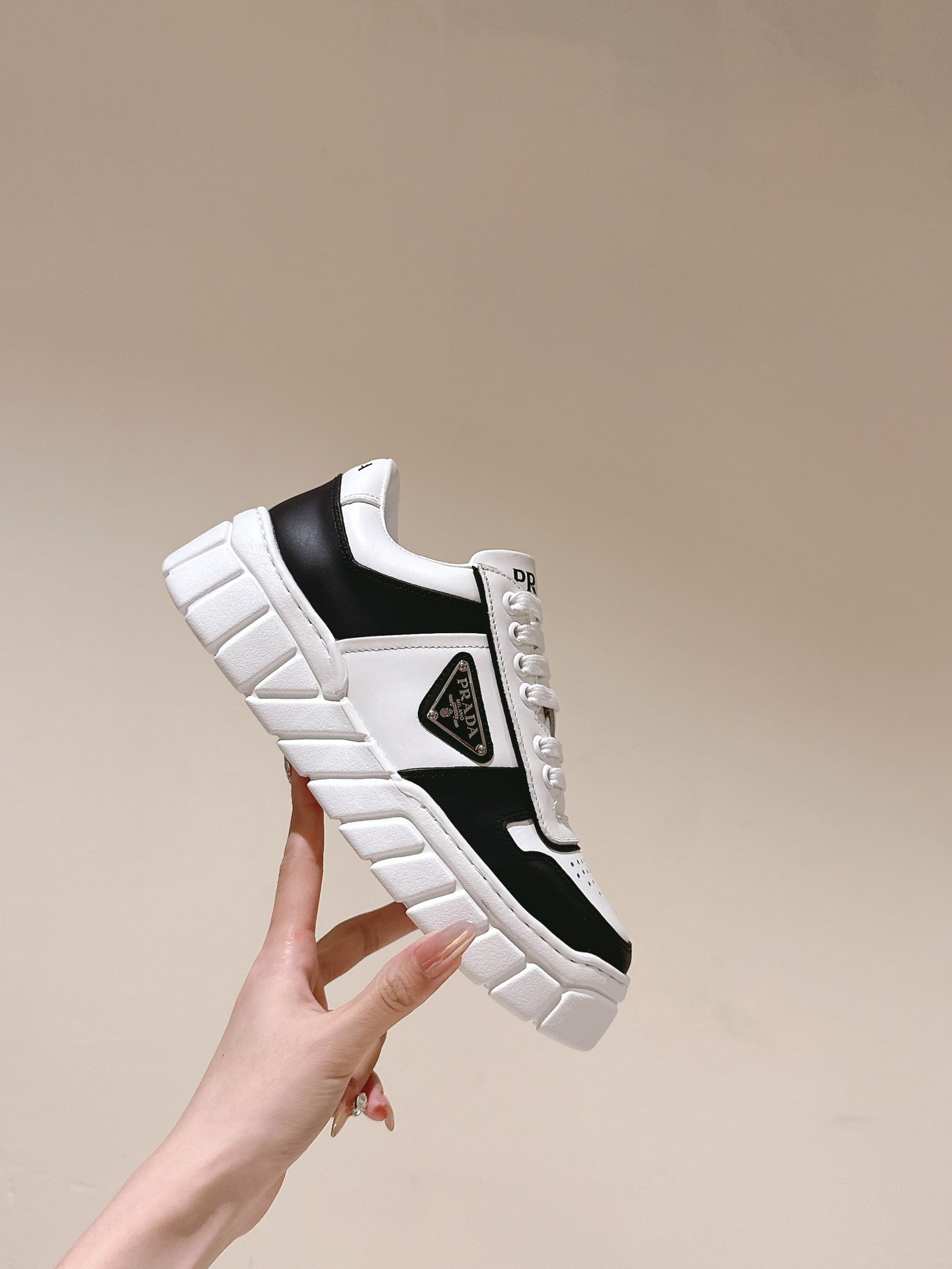 PRA FLATFORM SNEAKERS BLACK AND WHITE CALFSKIN、mysite、Cacoeks