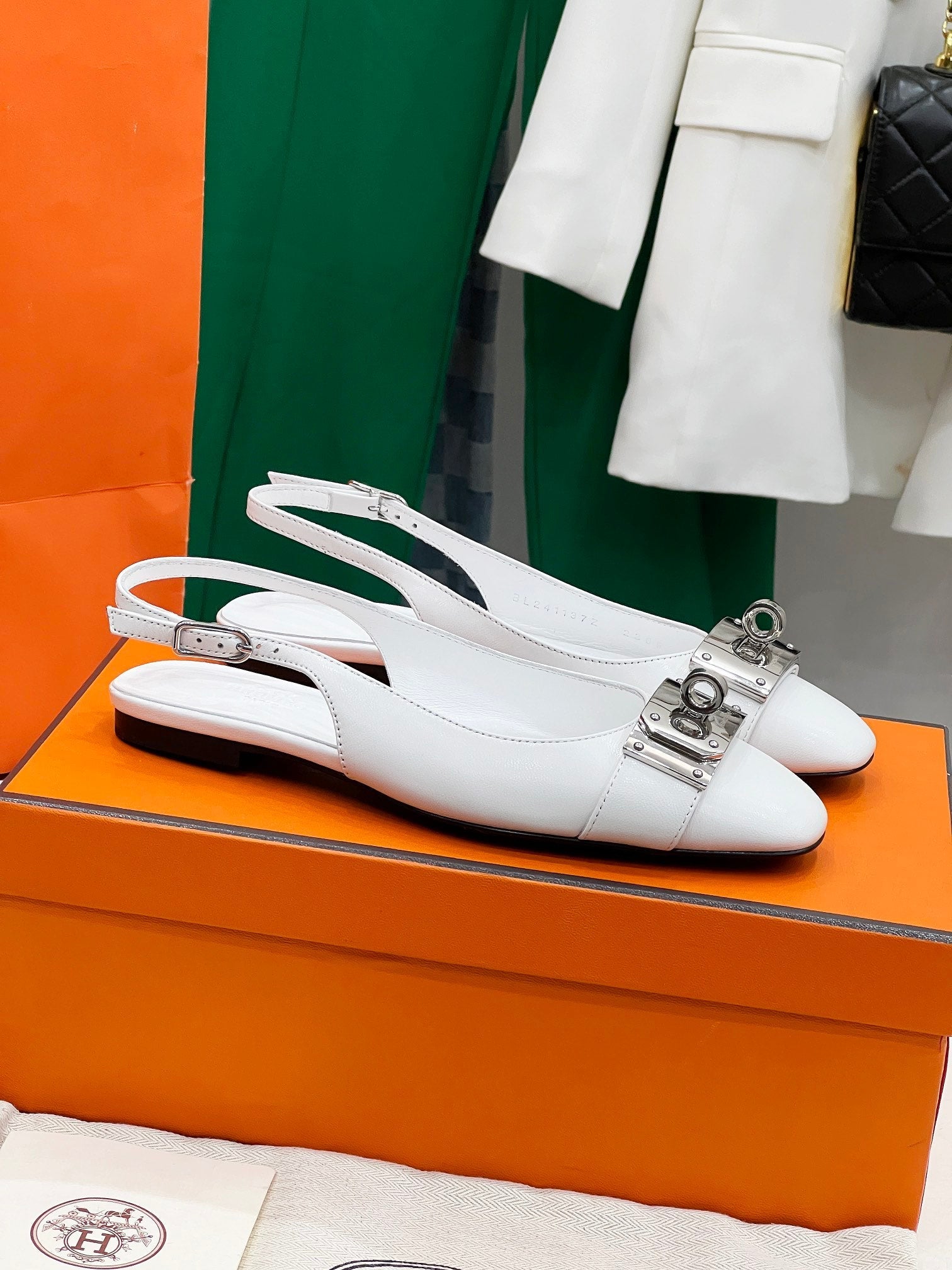 INNOCENTE SLINGBACK WHITE CALFSKIN、mysite、Cacoeks