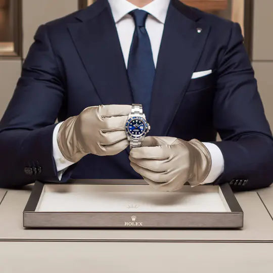 兼职  林炎: luxecystore