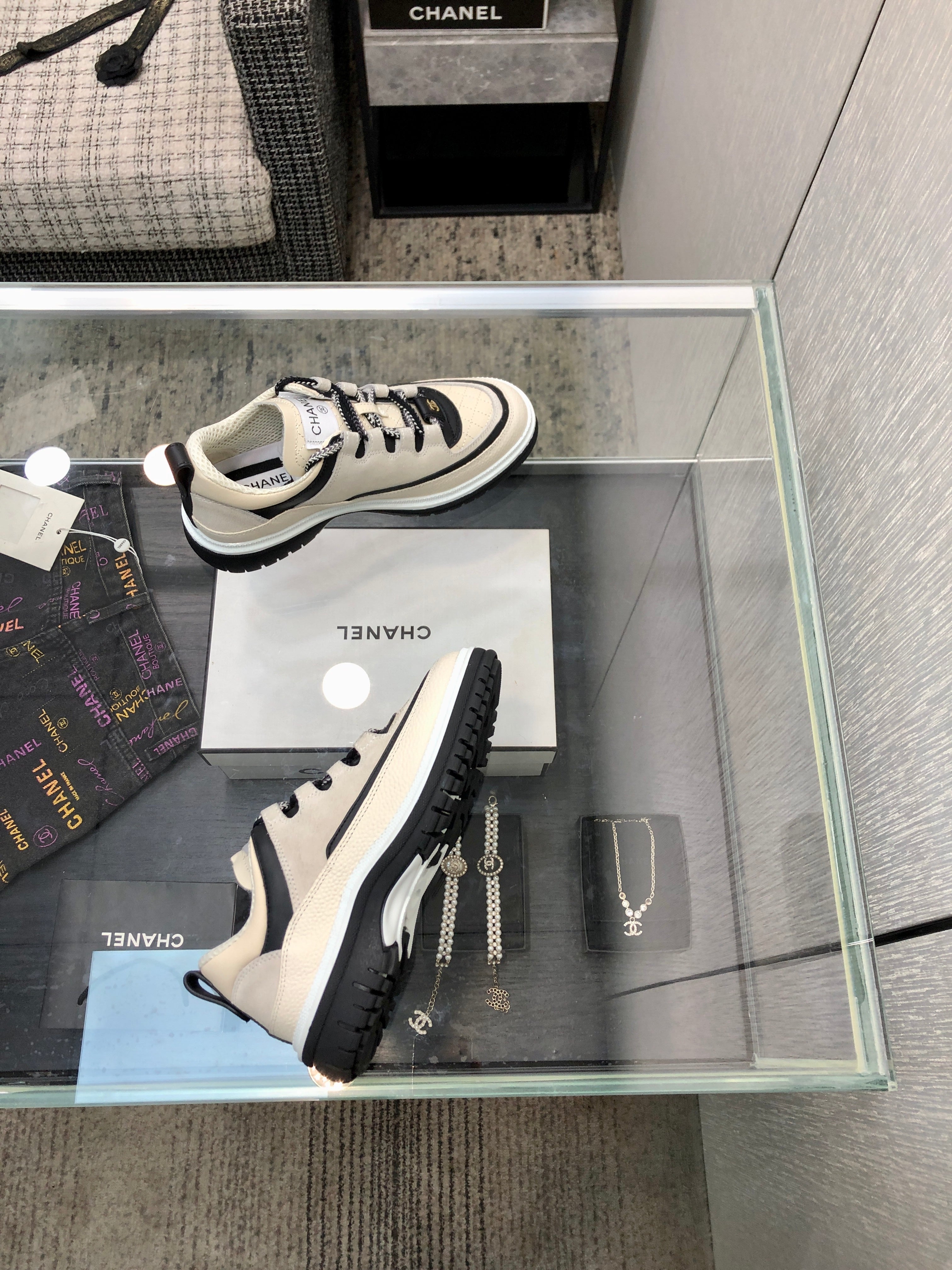 LOW TOP CASUAL SHOES IN BISQUE BEIGE LAMBSKIN AND SUEDE、mysite、Cacoeks