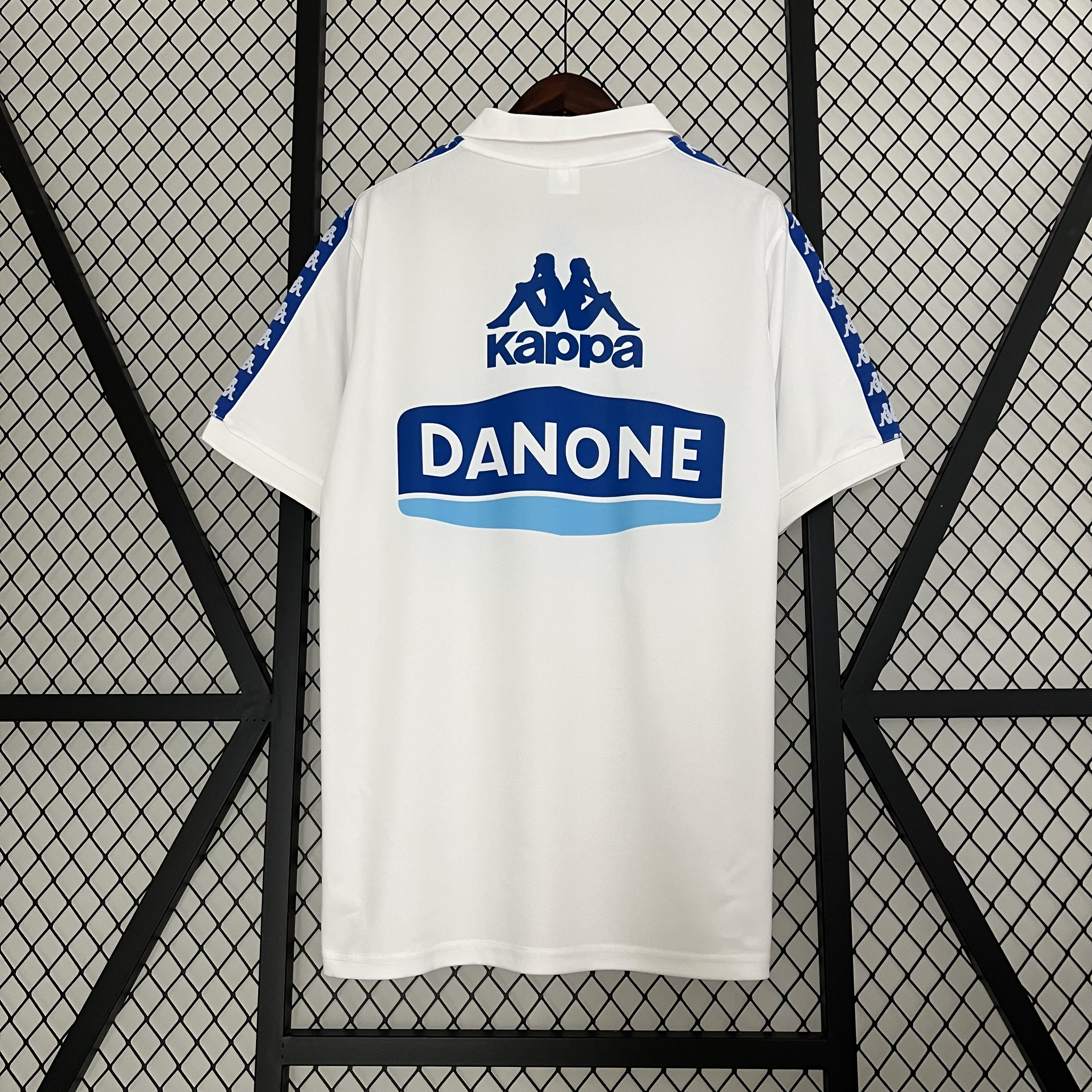 ManixJersey.com | Retro Juventus 1990-92 White Training Jersey -Customize Name, Number and Patch | Worldwide Shipping