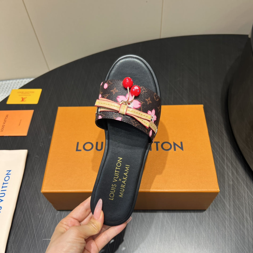 LV SLIDE SANDALS 25S IN DARK BROWN AND BLACK CALFSKIN WITH CHERRY BLOSSOM BUCKLE、mysite、Cacoeks
