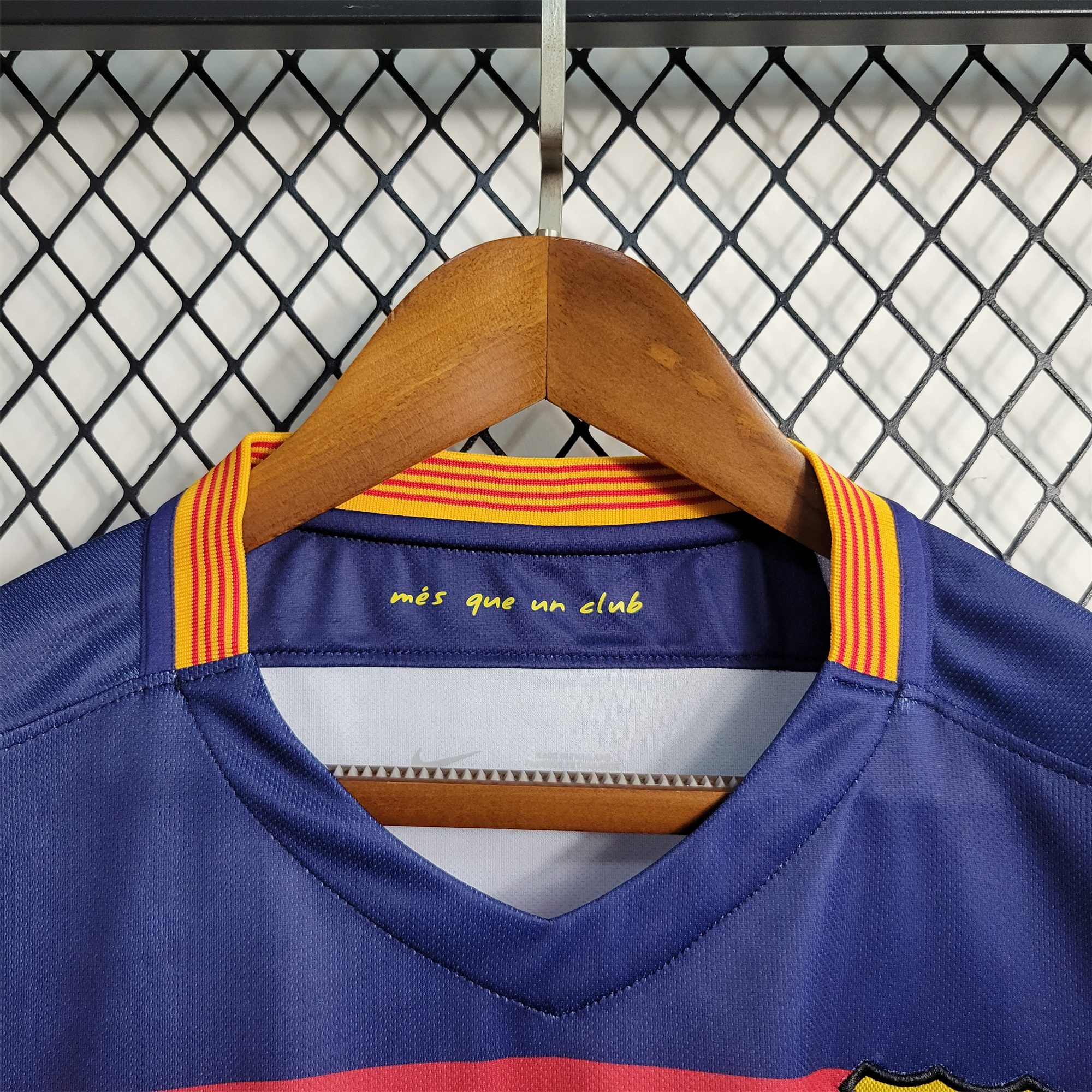 ManixJersey.com | Retro Barcelona 15-16 Home Stadium Jersey -Customize Name, Number and Patch | Worldwide Shipping