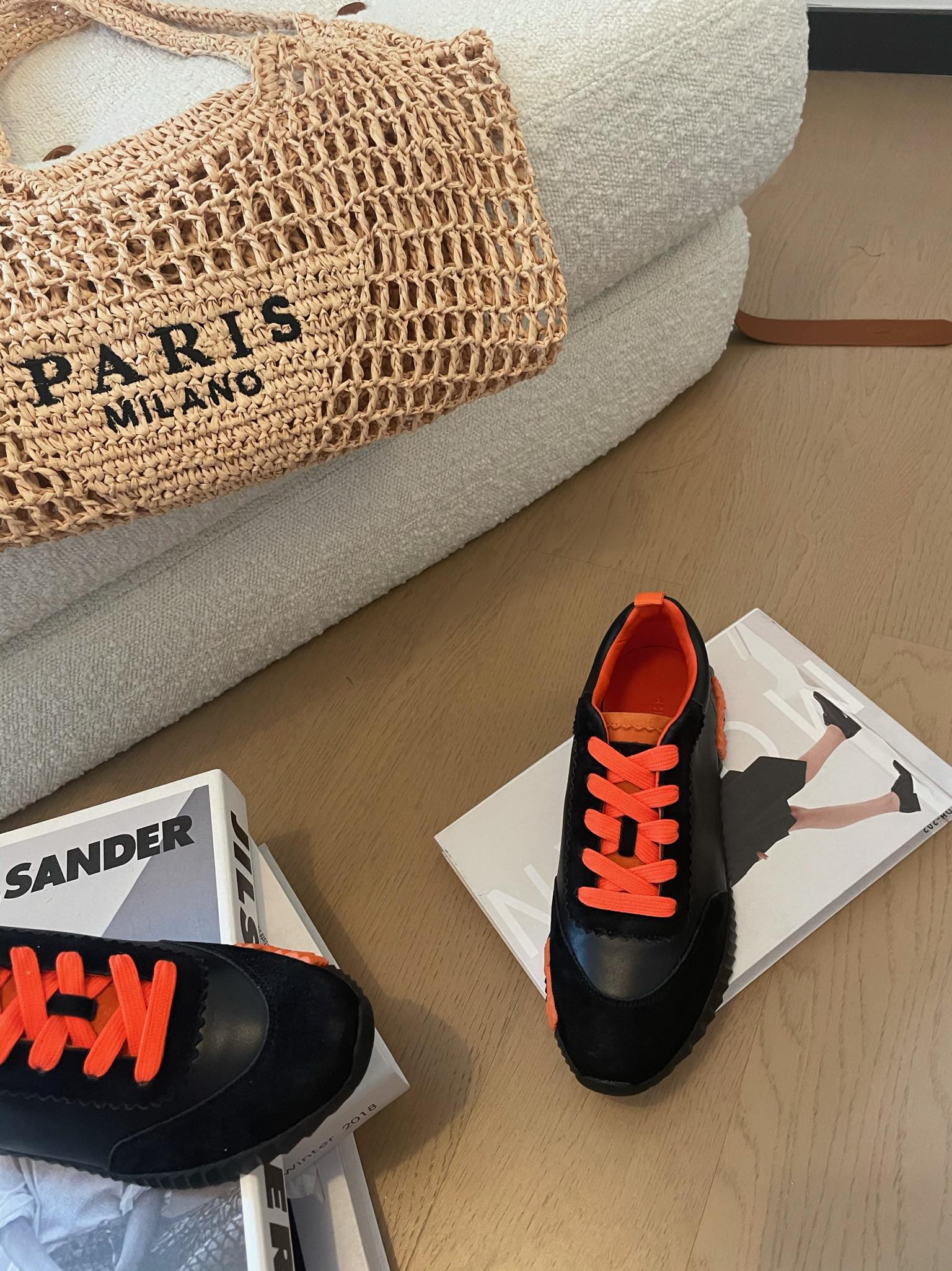 BOUNCING SNEAKERS BLACK CALFSKIN WITH ORANGE LACES、mysite、Cacoeks