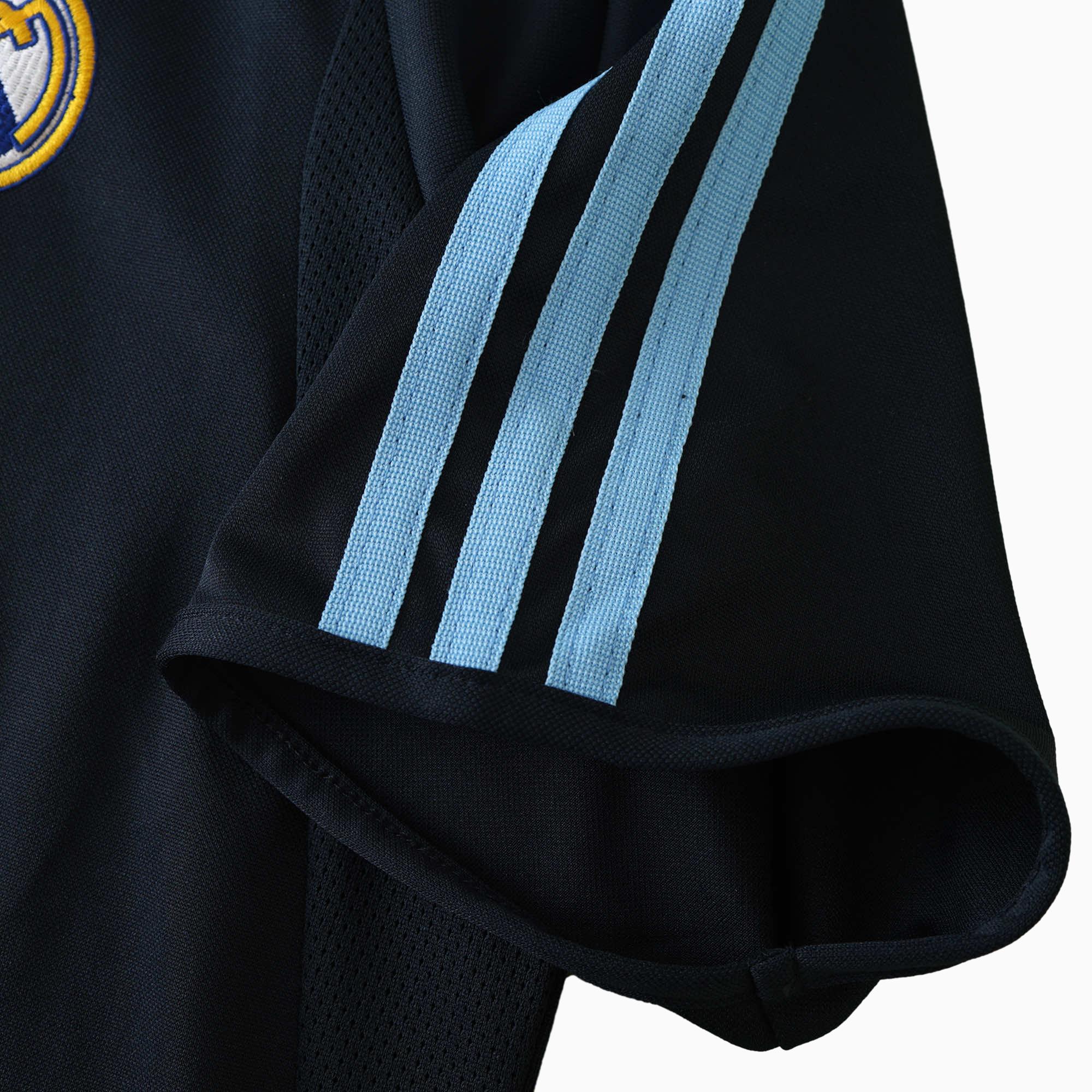 ManixJersey.com | Retro Real Madrid 03-04 Away Jersey -Customize Name, Number and Patch | Worldwide Shipping