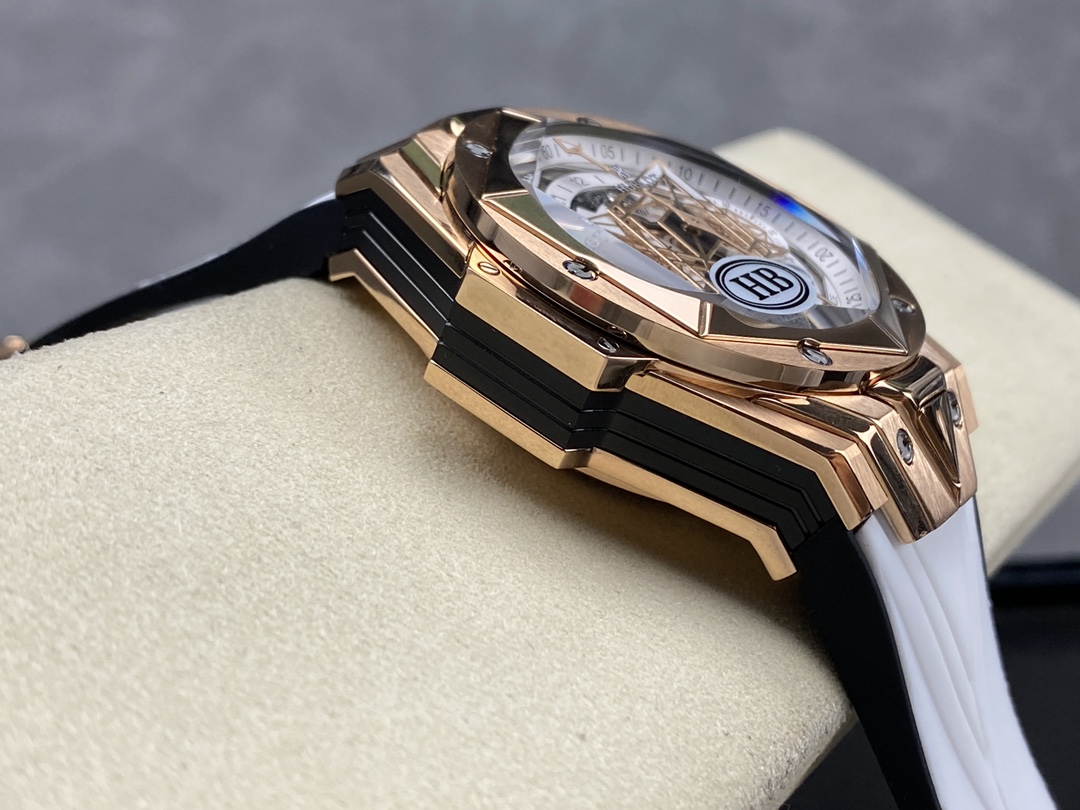 Hublot Big Bang Titanium 418.OX.2001.RX.MXM20-fasswatch