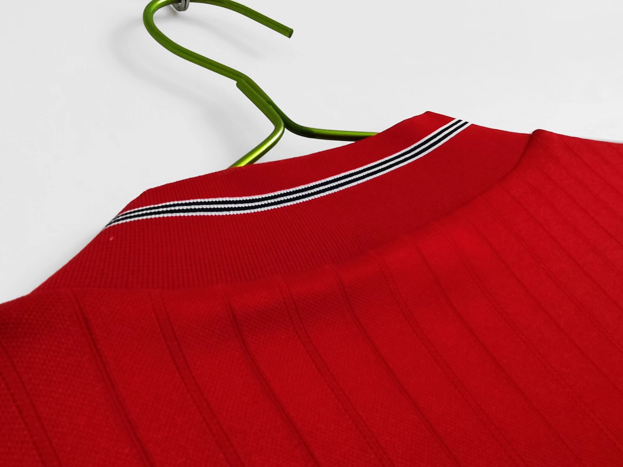 GlobeJersey-Retro England 1984-87 Away Stadium Jersey