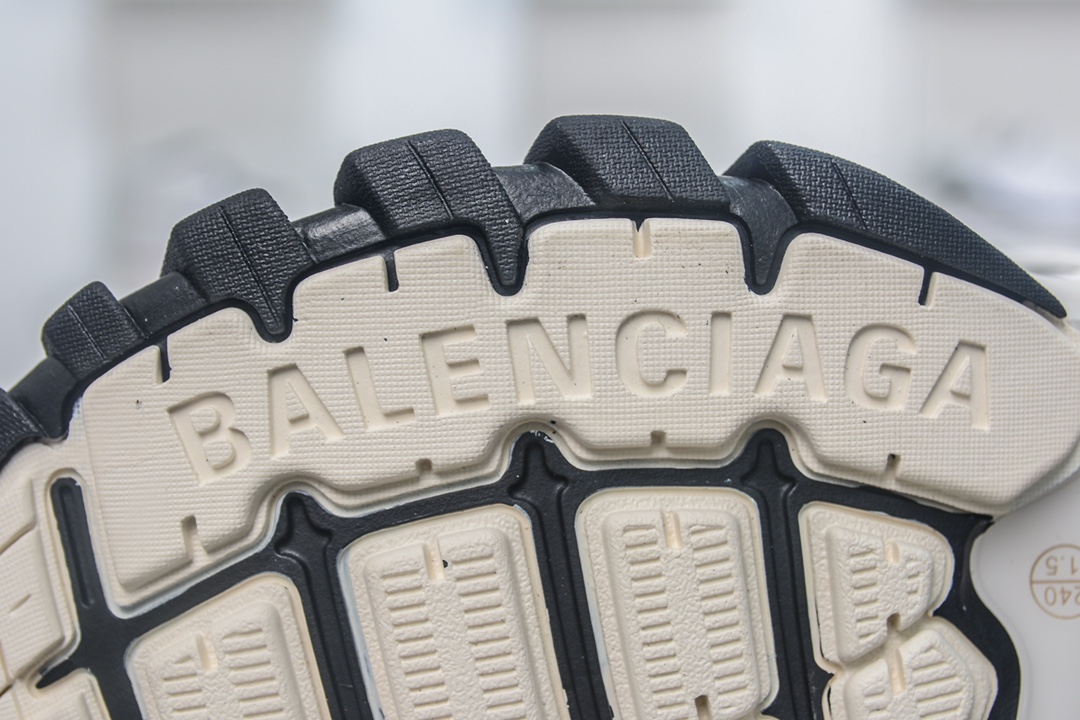 Balenciaga Track Worn Out Trainer in White Black、mysite、Cacoeks