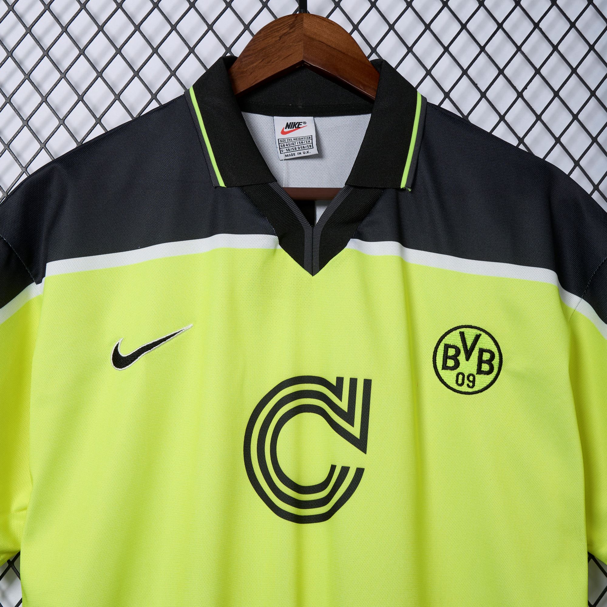 ManixJersey.com | Retro Dortmund 1996-97 Home Champions League Final Jersey -Customize Name, Number and Patch | Worldwide Shipping
