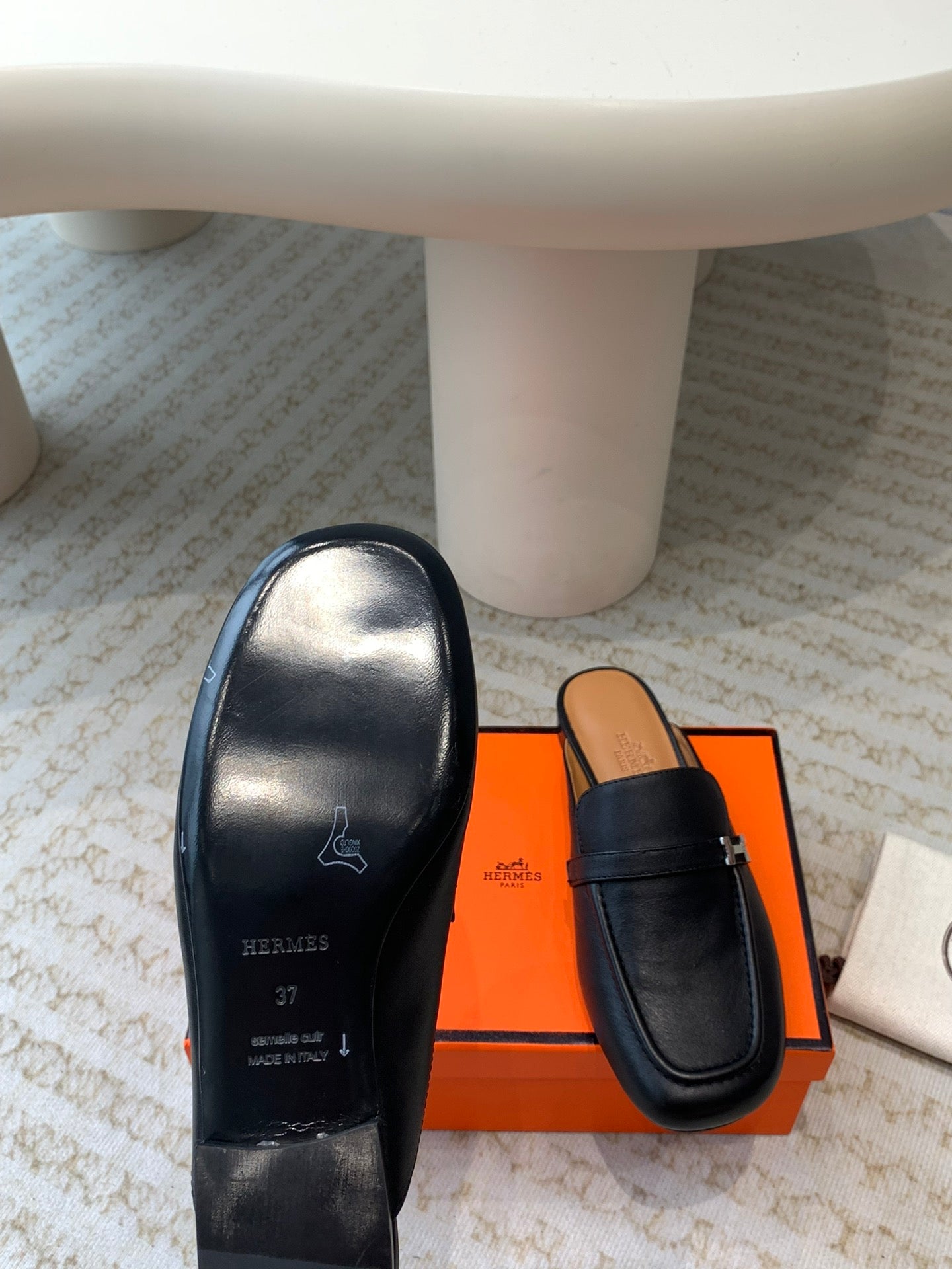 IENA MULE BLACK AND TAWNY CALFSKIN、mysite、Cacoeks