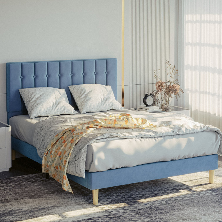 Gurit Upholstered Bed