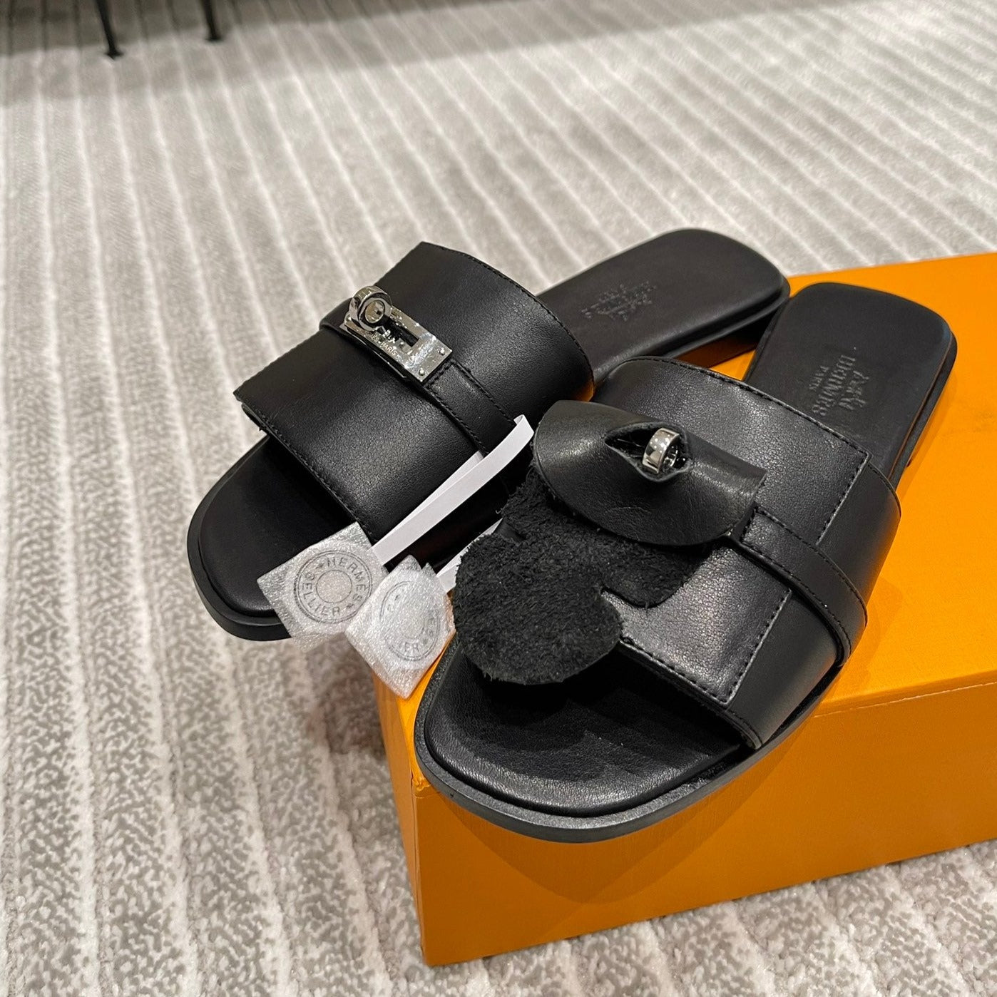 GABRIEL SANDAL BLACK CALFSKIN、mysite、Cacoeks