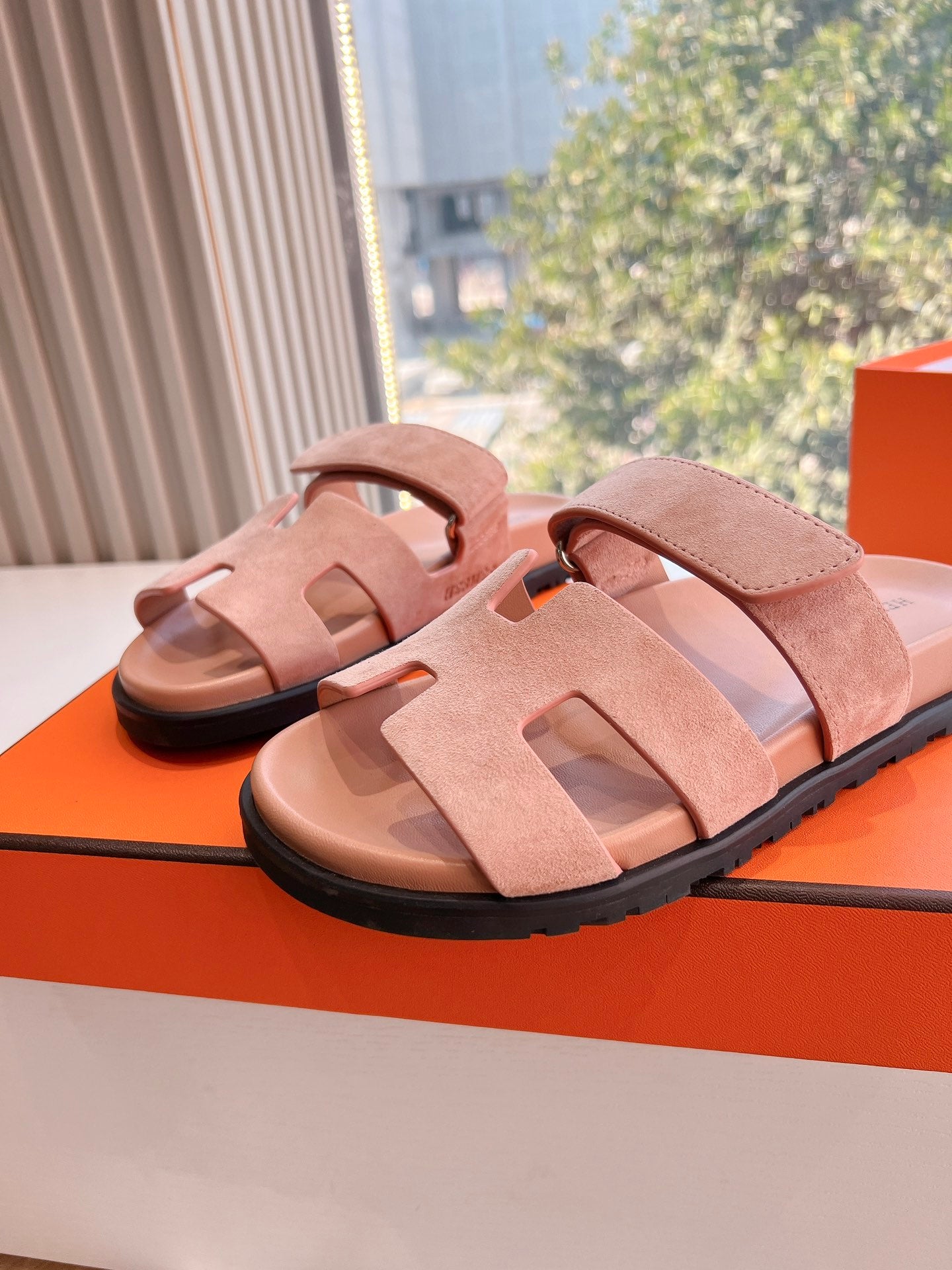 CHYPRE SANDAL IN ROSE PINK SUEDE、mysite、Cacoeks