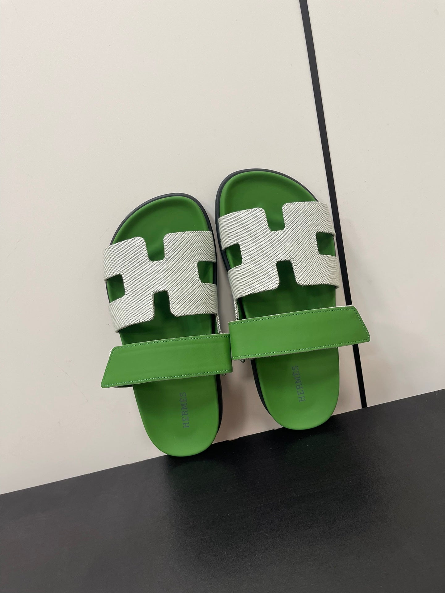 CHYPRE SANDAL GREEN MIX CREAM CALFSKIN、mysite、Cacoeks