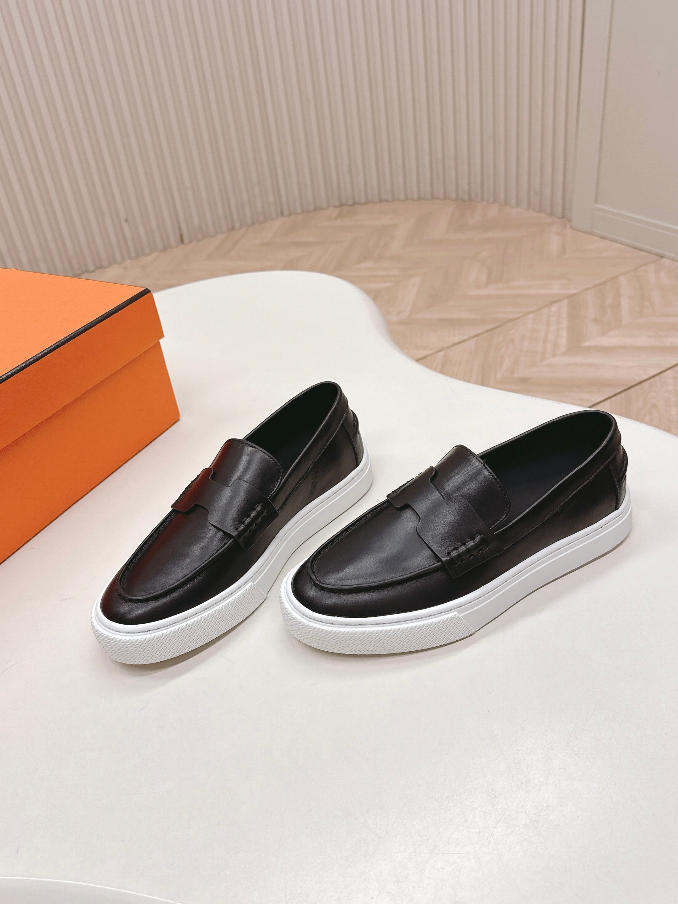 HM 25S SLIP-ON IN BLACK LAMBSKIN、mysite、Cacoeks